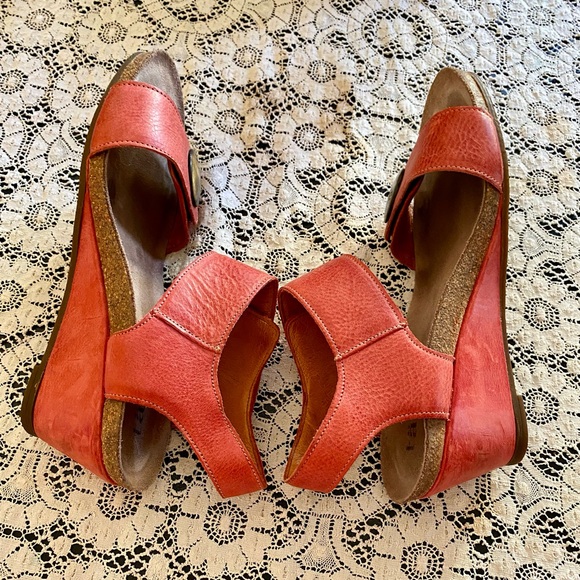 🔥Taos Carousel Open Toe Leather Wedge Sandals🔥 - Picture 3 of 12